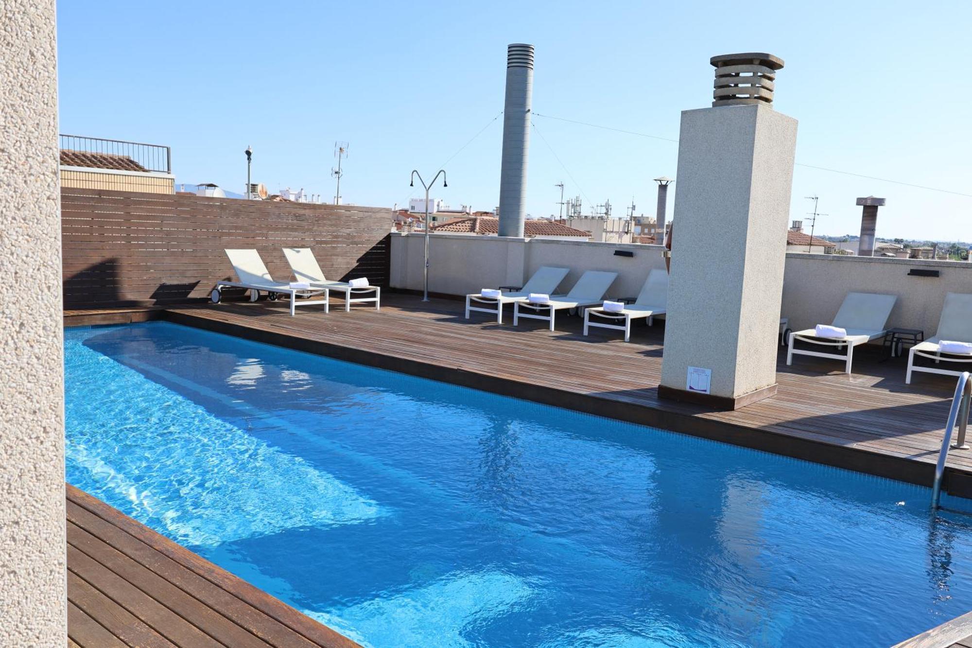 Port Eugeni Hotel 4*